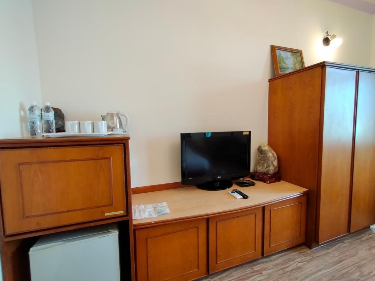 陶陶居商旅 Tautauchu Hotel Città di Hualien Esterno foto
