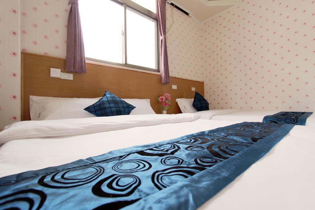 陶陶居商旅 Tautauchu Hotel Città di Hualien Esterno foto